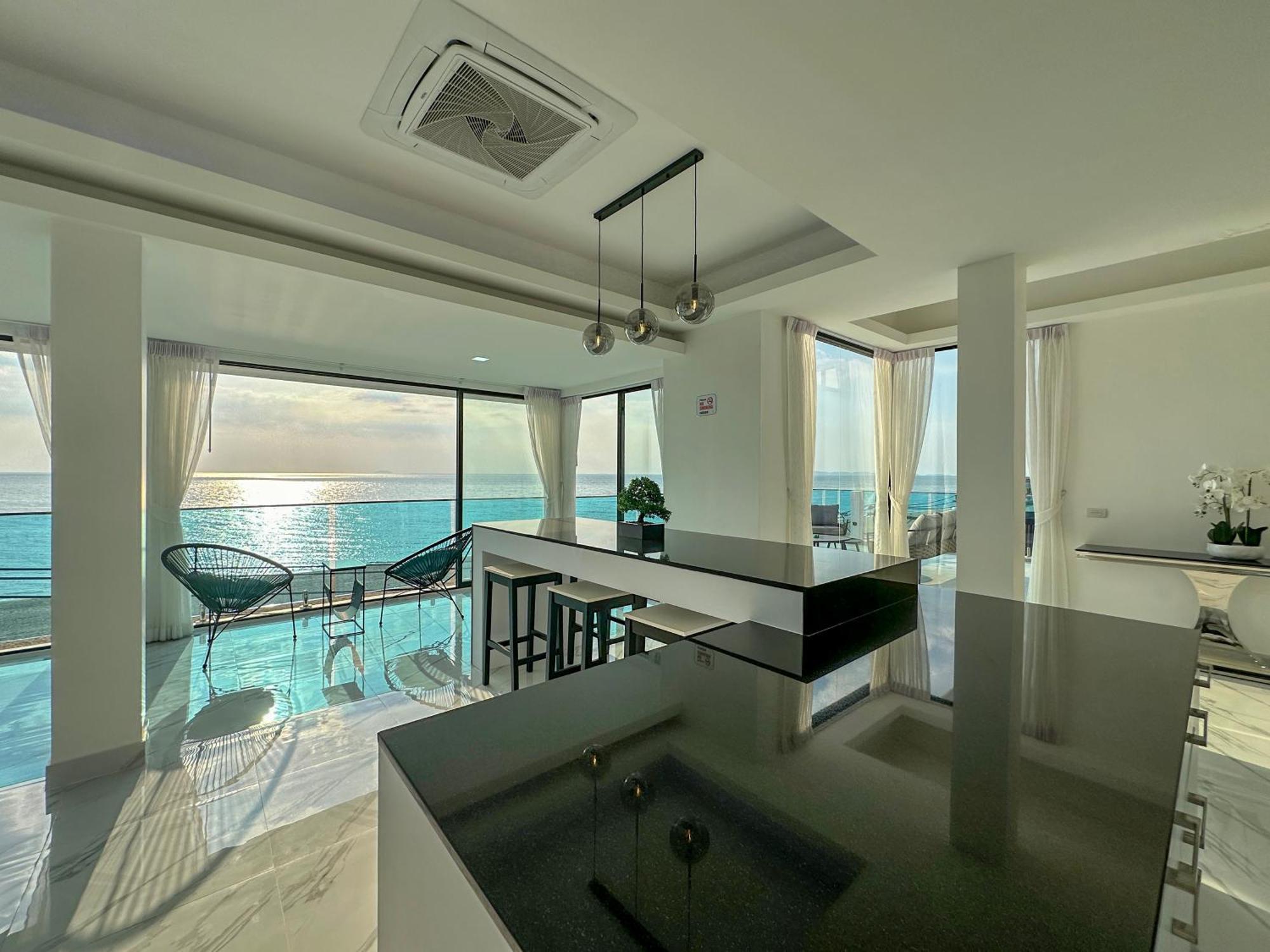 Stunning Beachfront View Luxurious Apartment 40 หาดจอมเทียน ภายนอก รูปภาพ