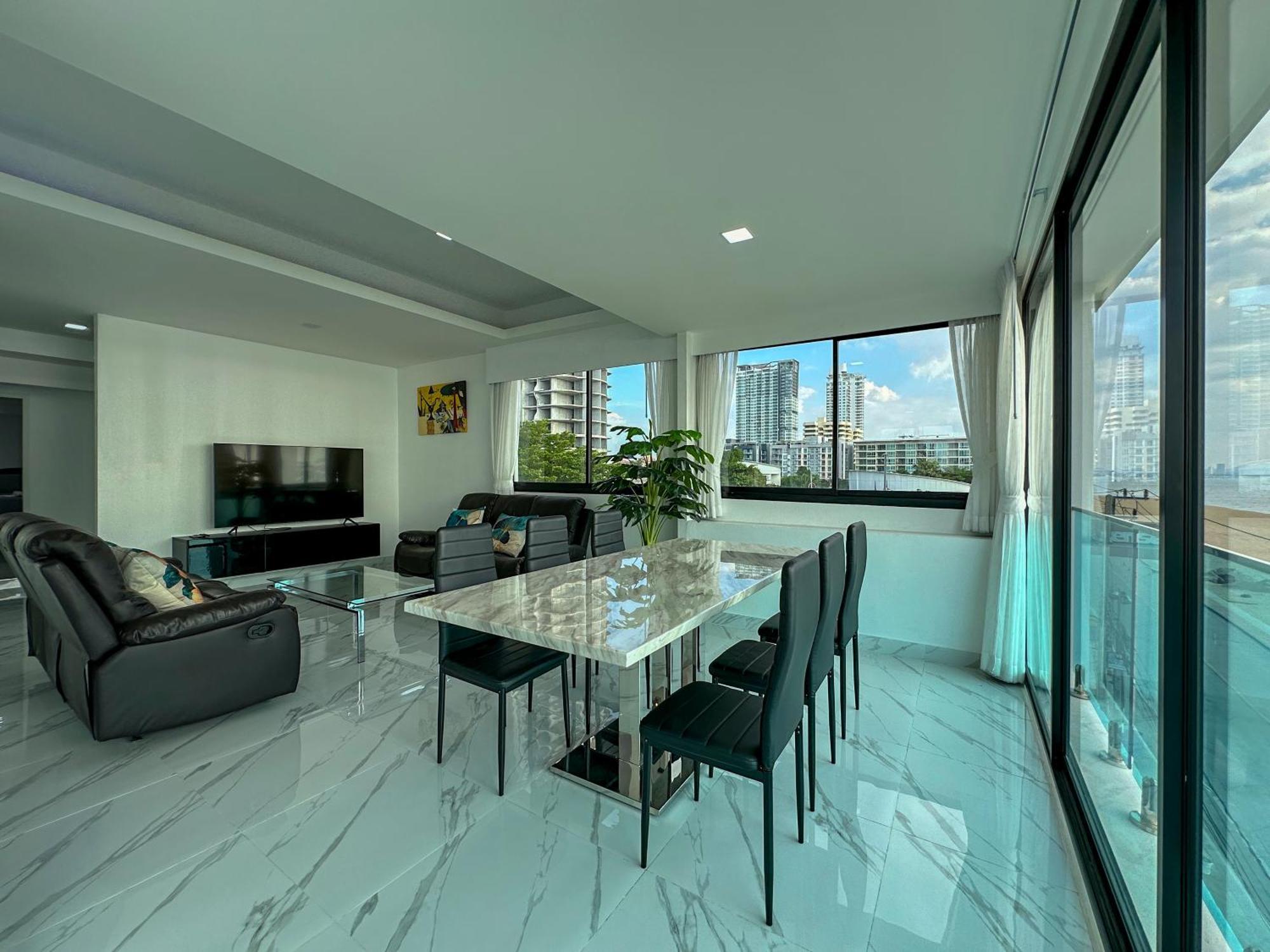 Stunning Beachfront View Luxurious Apartment 40 หาดจอมเทียน ภายนอก รูปภาพ
